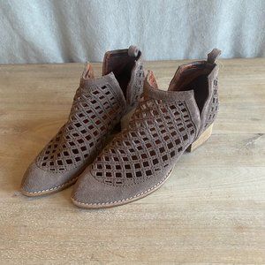 Jeffery Campbell Taggart Suede Taupe Cut Booties